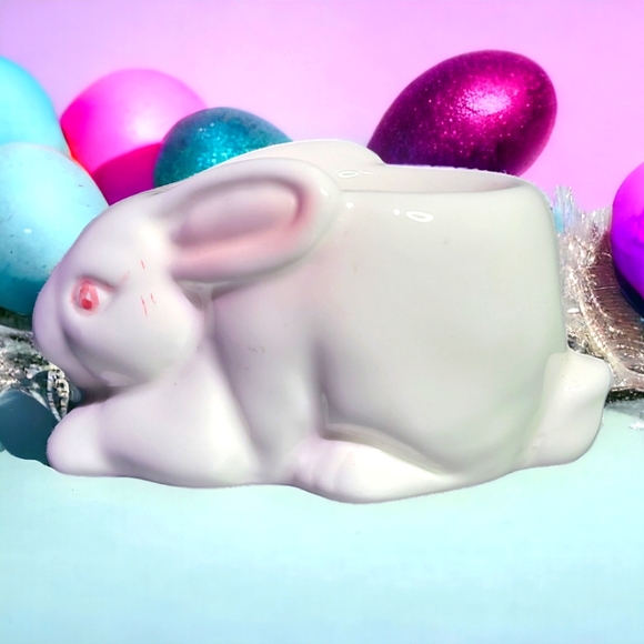 Vintage Hand Painted Rabbit Indoor Planter Pot, Spring Decor, Easter Bunny - Picture 2 of 4